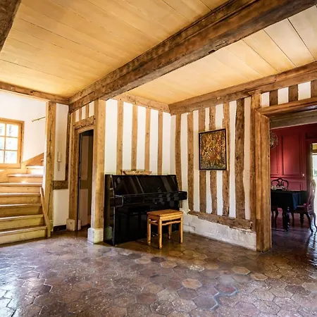 Exceptional 16th Century Manor House Nyaraló
