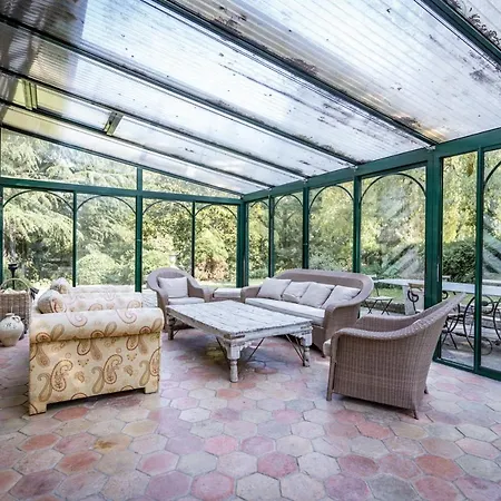 Exceptional 16th Century Manor House *