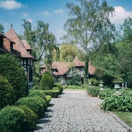Exceptional 16th Century Manor House Saint-Gâtien-des-Bois