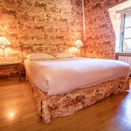 Exceptional 16th Century Manor House Saint-Gâtien-des-Bois