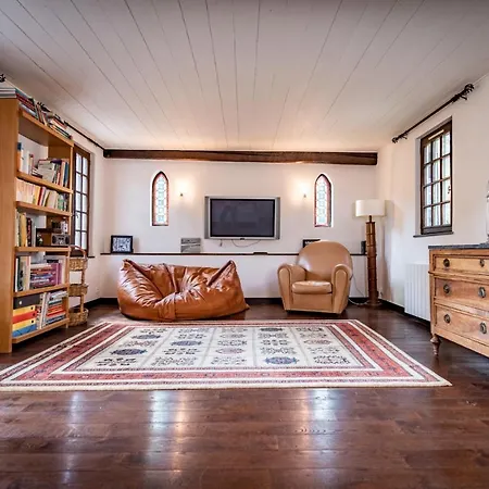 Exceptional 16th Century Manor House 펜션 Saint-Gâtien-des-Bois