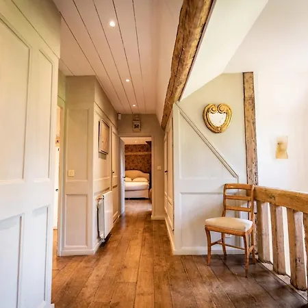 펜션 Exceptional 16th Century Manor House Saint-Gâtien-des-Bois