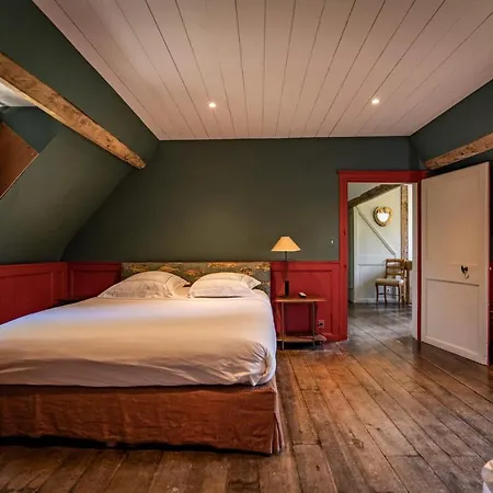 Exceptional 16th Century Manor House Saint-Gâtien-des-Bois